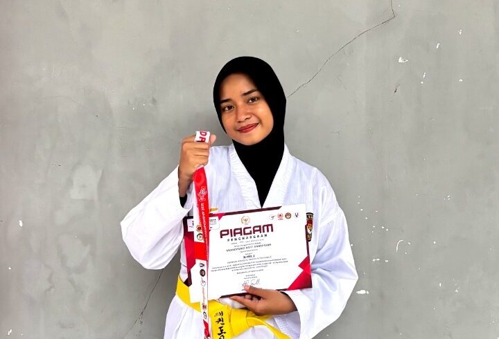 Medali Emas