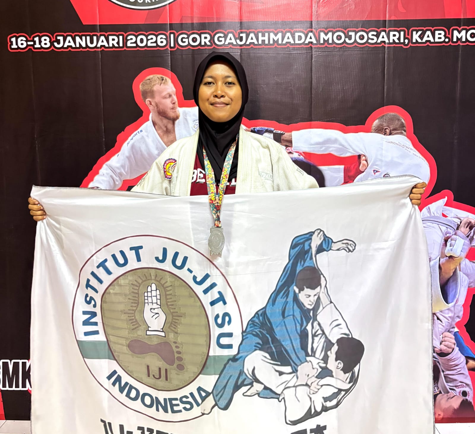 Medali perak
